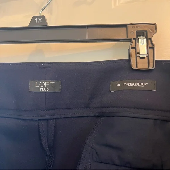 Loft Navy Marisa Skinny - size 20 - Picture 3 of 4